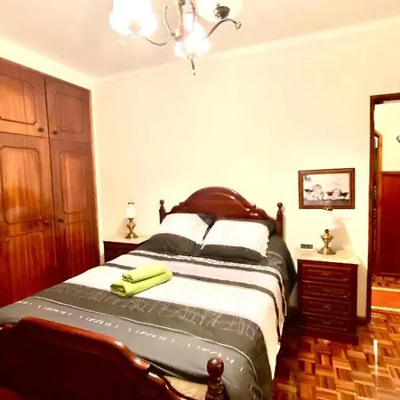 Spray Sitio In Nazare, European Style *