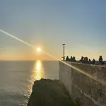 Spray Sitio In Nazare, European Style