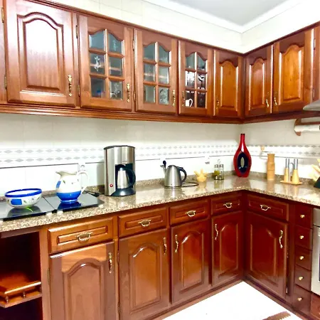 Spray Sitio In Nazare, European Style Bed and Breakfast